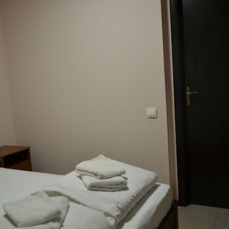 Hostel Vshokoladi Kiev Extérieur photo