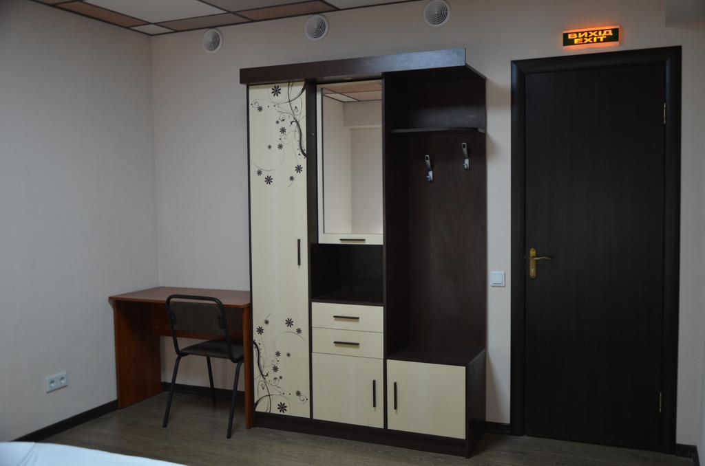 Hostel Vshokoladi Kiev Chambre photo