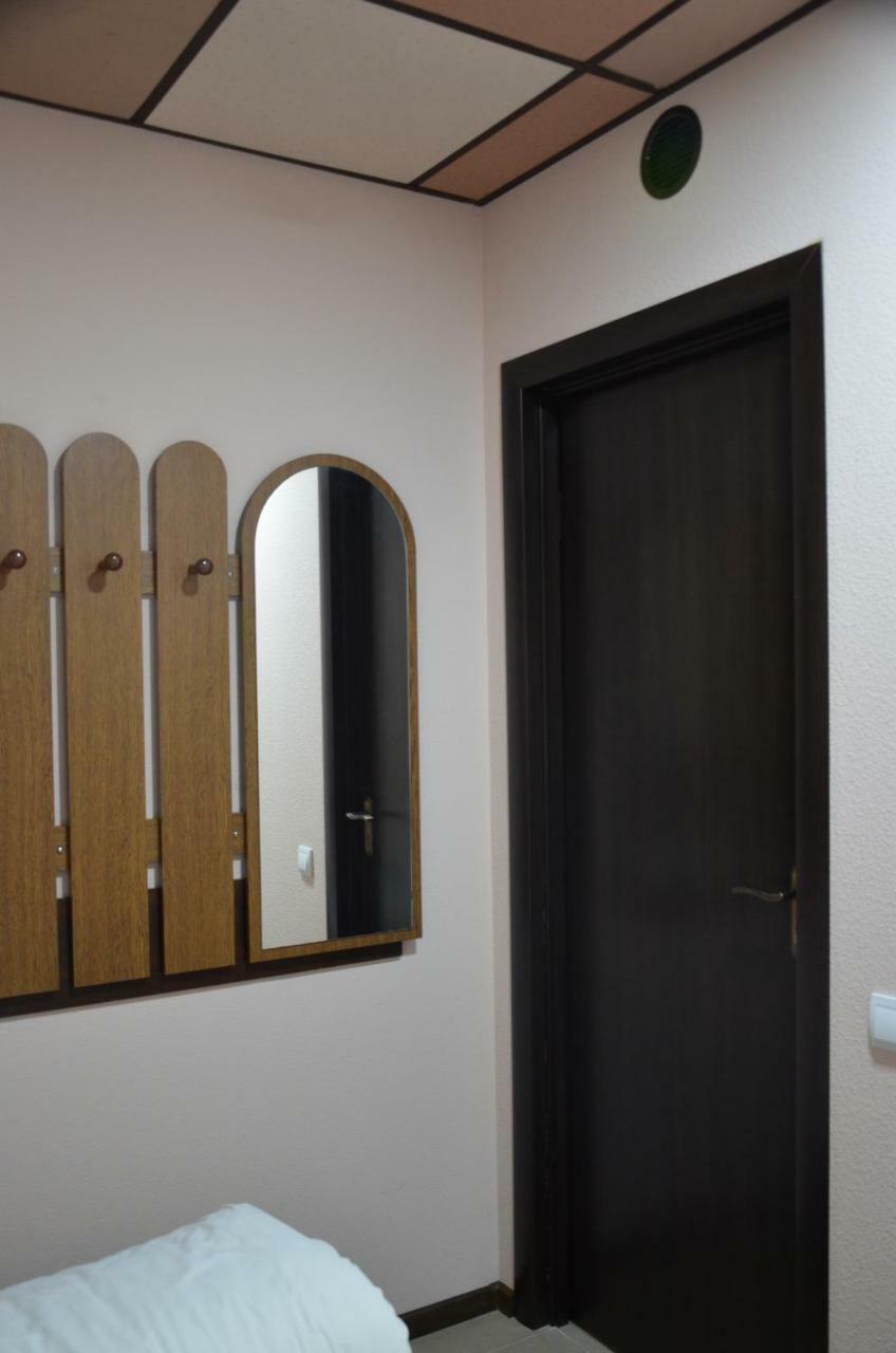 Hostel Vshokoladi Kiev Extérieur photo