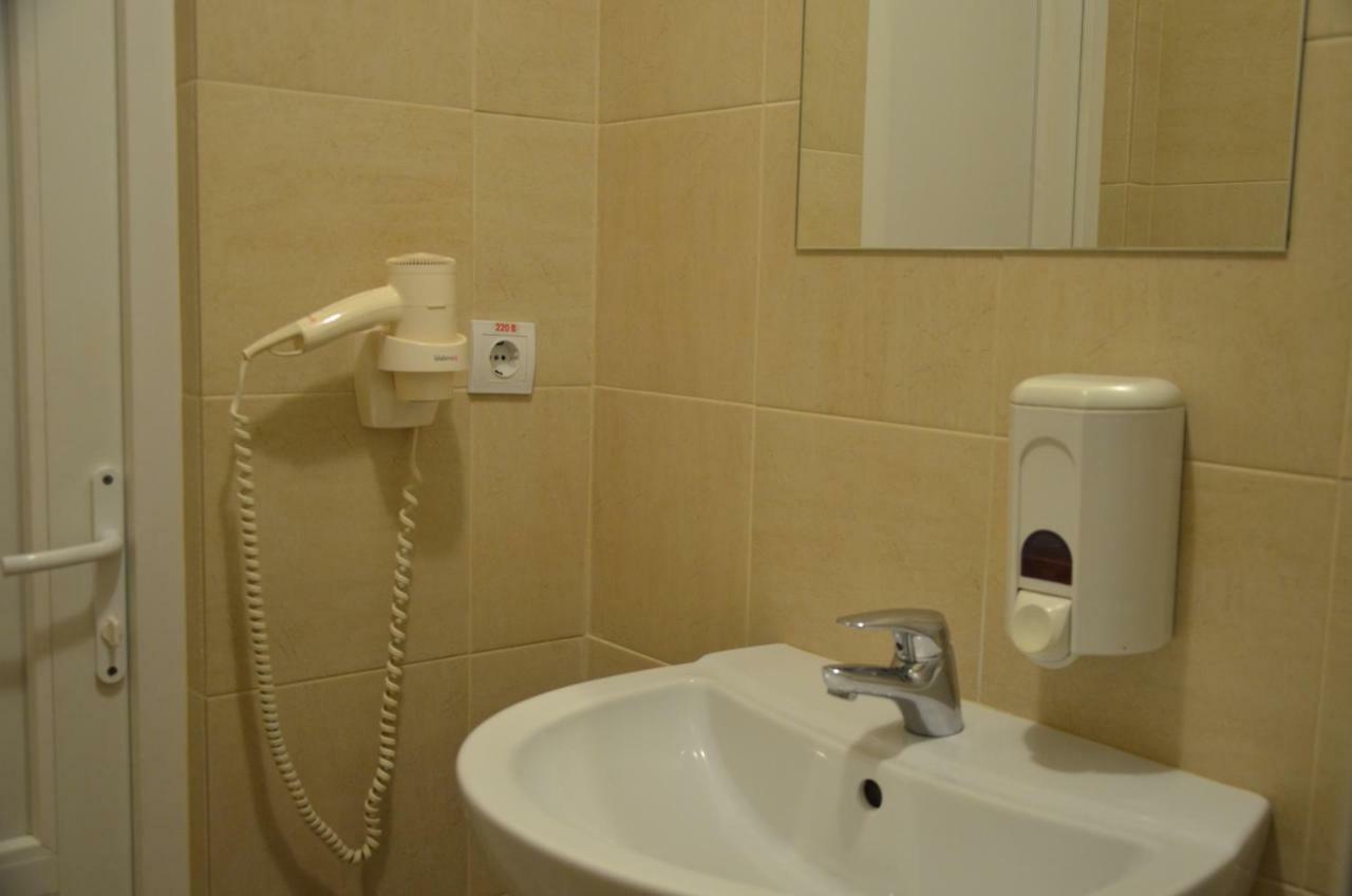Hostel Vshokoladi Kiev Extérieur photo